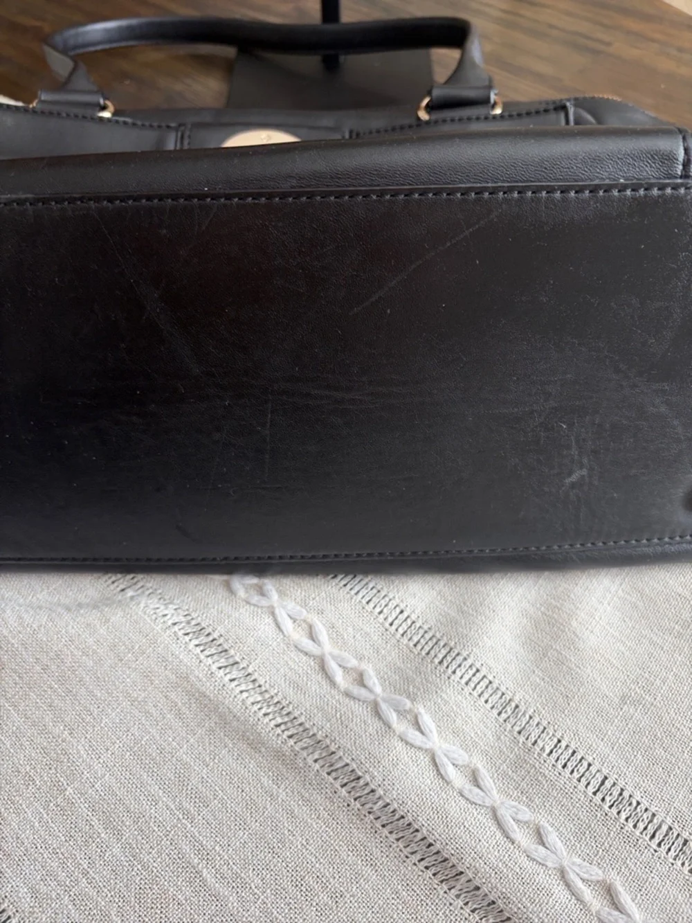 Kate Spade Hampton Theresa Large Tote Leather Shoulder Bag with Turn-Lock - Picture 9 of 16